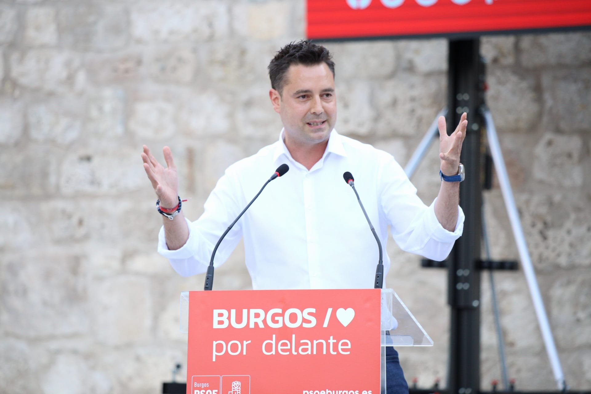 Daniel de la Rosa subraya que Burgos cuenta desde hace dos años con un Gobierno abierto, transparente, colaborativo y participativo